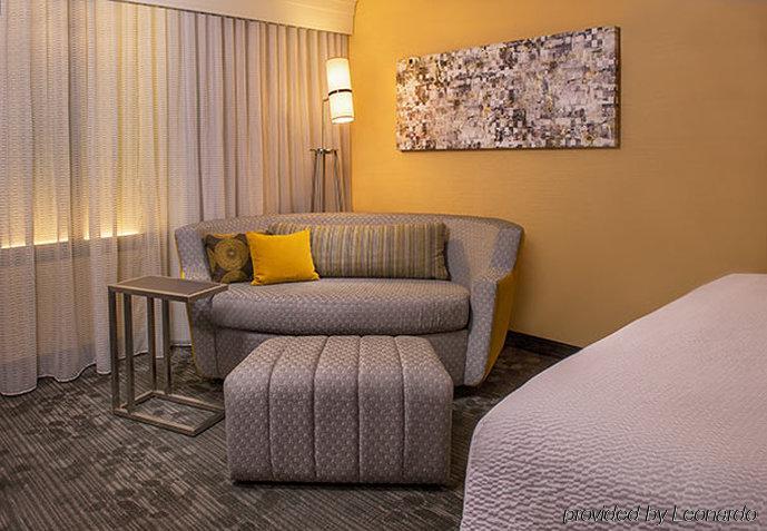 Courtyard By Marriott Springfield Ξενοδοχείο Εξωτερικό φωτογραφία